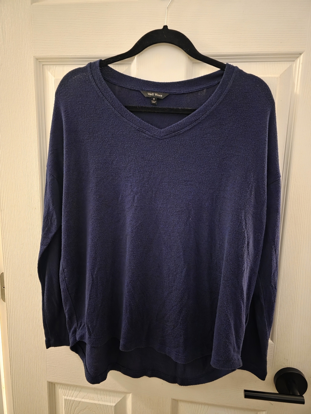 Well Worn Women's V-Neck Sweater in Navy Blue